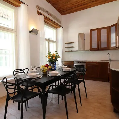 Apartament 2 Bedroom & 2 Bathroom Luxury With Balcony In Old Town Tallin