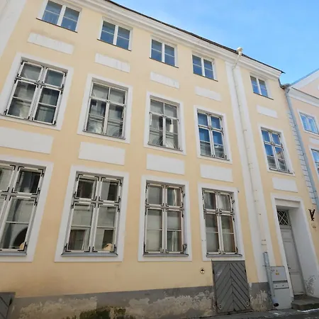 2 Bedroom & 2 Bathroom Luxury With Balcony In Old Town Apartment *