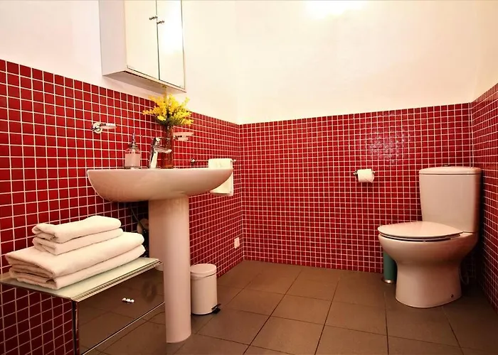 2 Bedroom & 2 Bathroom Luxury With Balcony In Old Town * Tallin