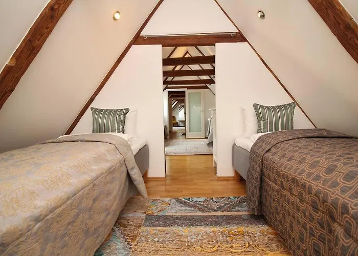 2 Bedroom & 2 Bathroom Luxury With Balcony In Old Town Apartament Tallin